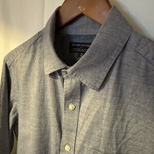 Banana Republic Slim-Fit Soft-Wash Button-Down Shirt – Medium